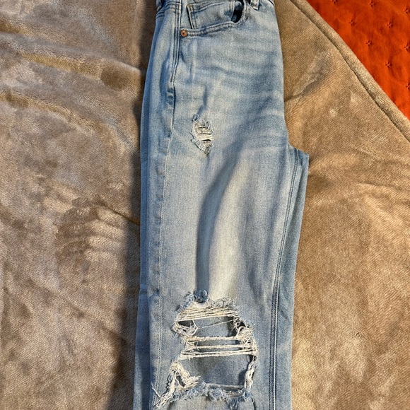 American Eagle Size 2 - Picture 4 of 5